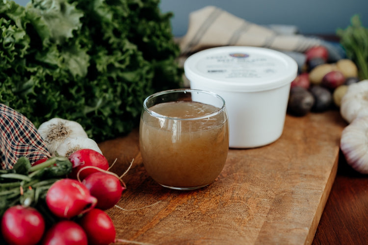 grassfed beef gelatin in glass with container